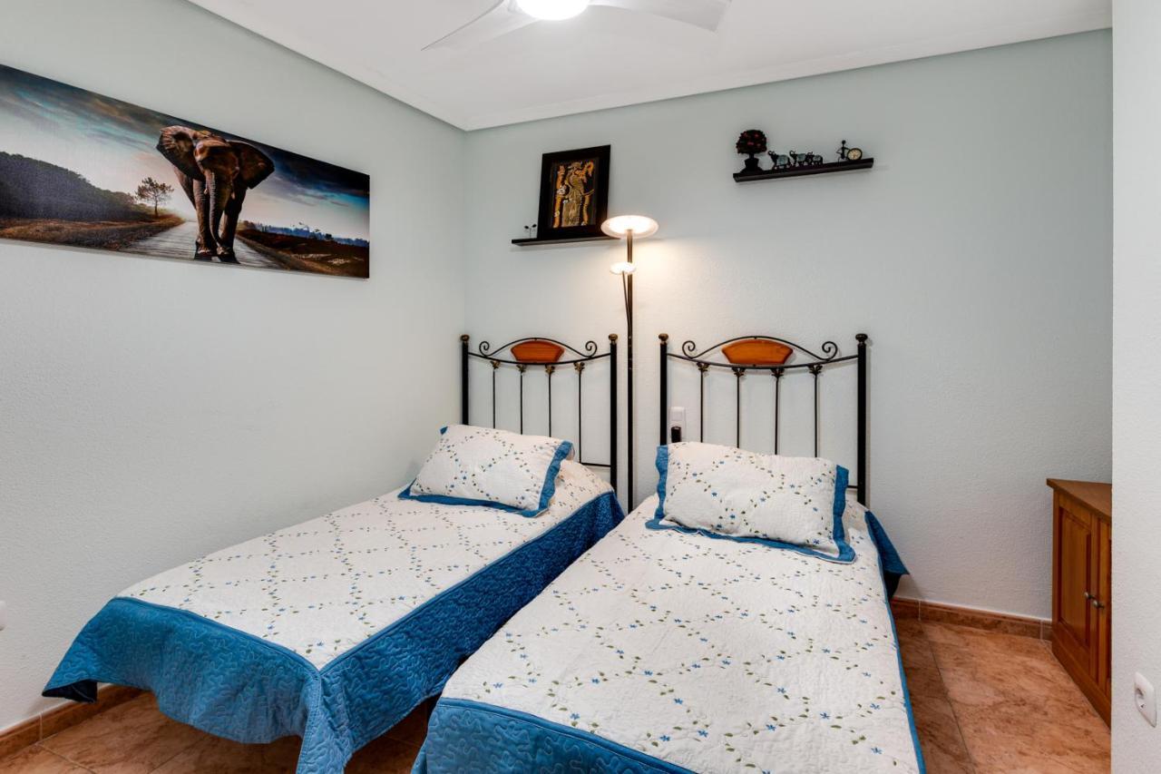 Apartaments Amalia On The Beach Торевьиа Экстерьер фото