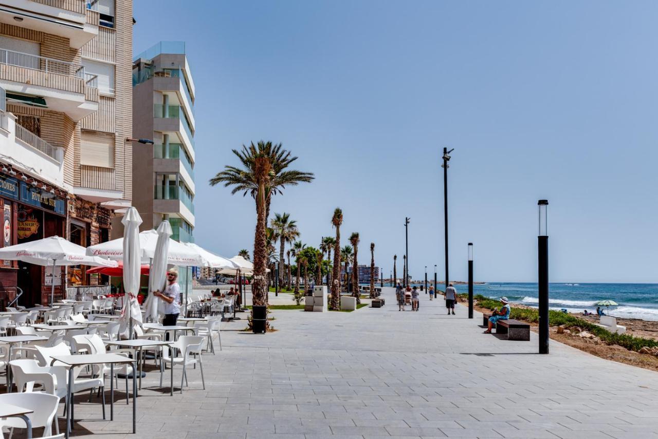 Apartaments Amalia On The Beach Торевьиа Экстерьер фото